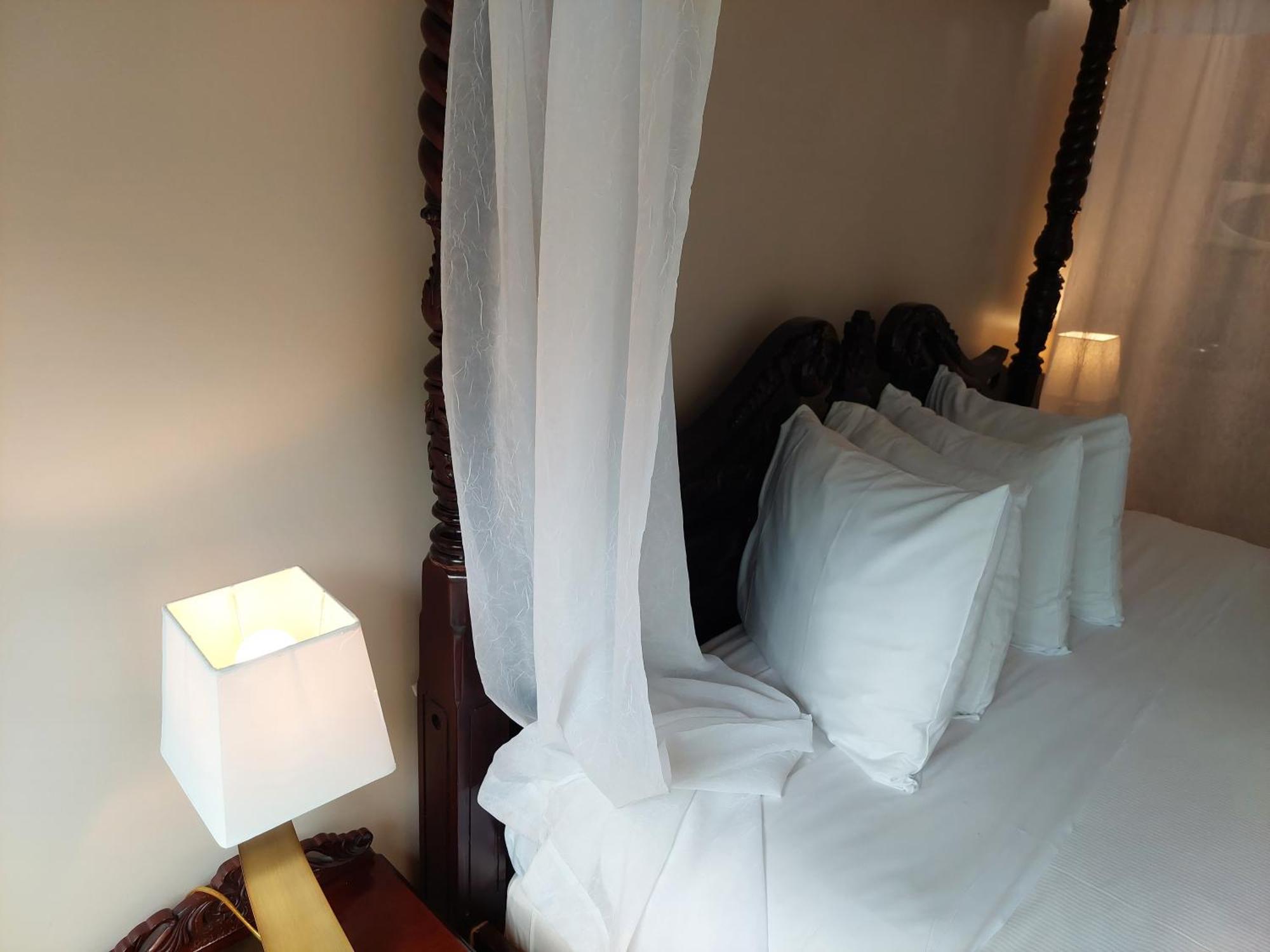 Studio-Hotel Villegiature Saint-Sauveur Piedmont Bagian luar foto
