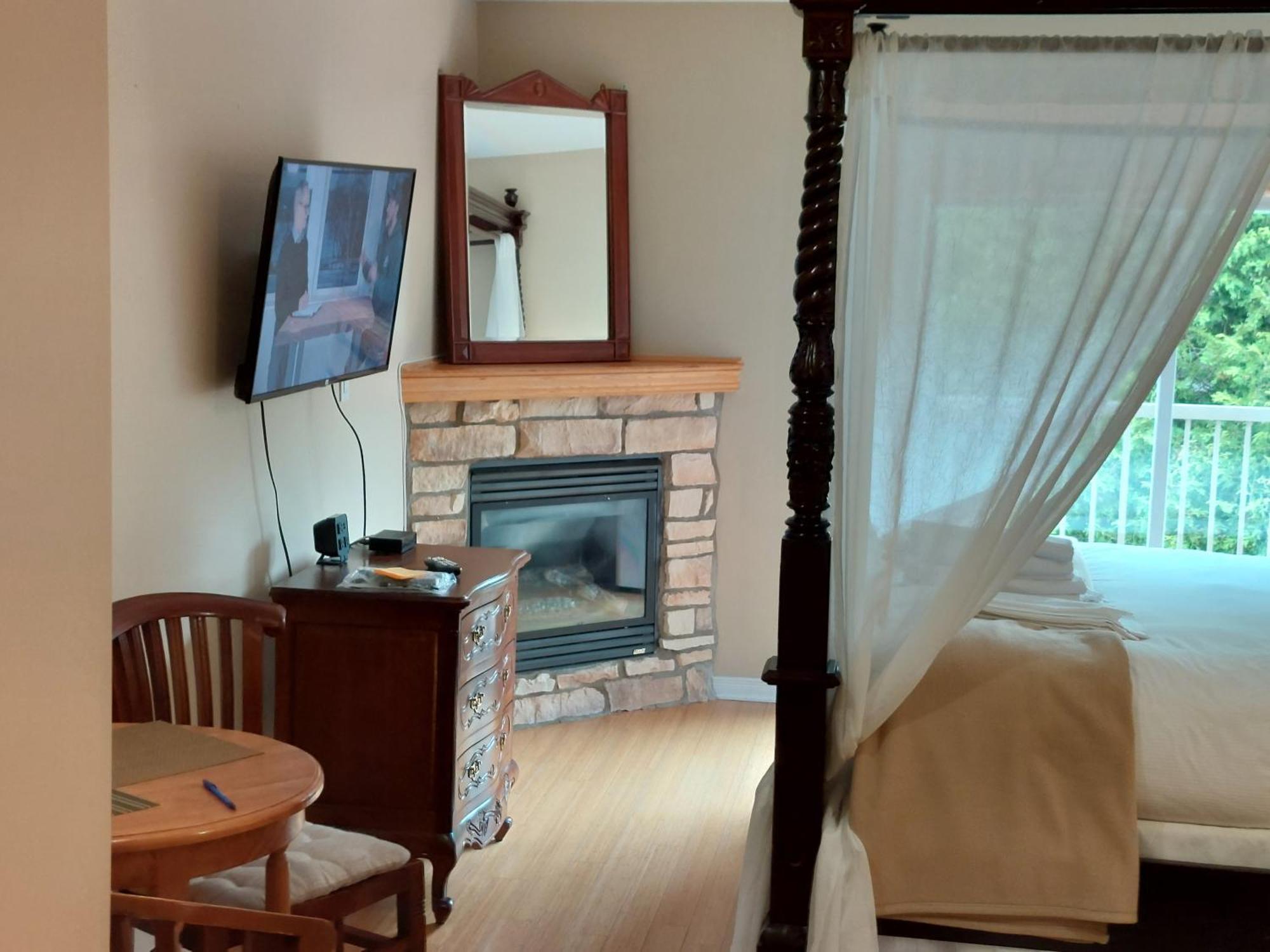 Studio-Hotel Villegiature Saint-Sauveur Piedmont Bagian luar foto